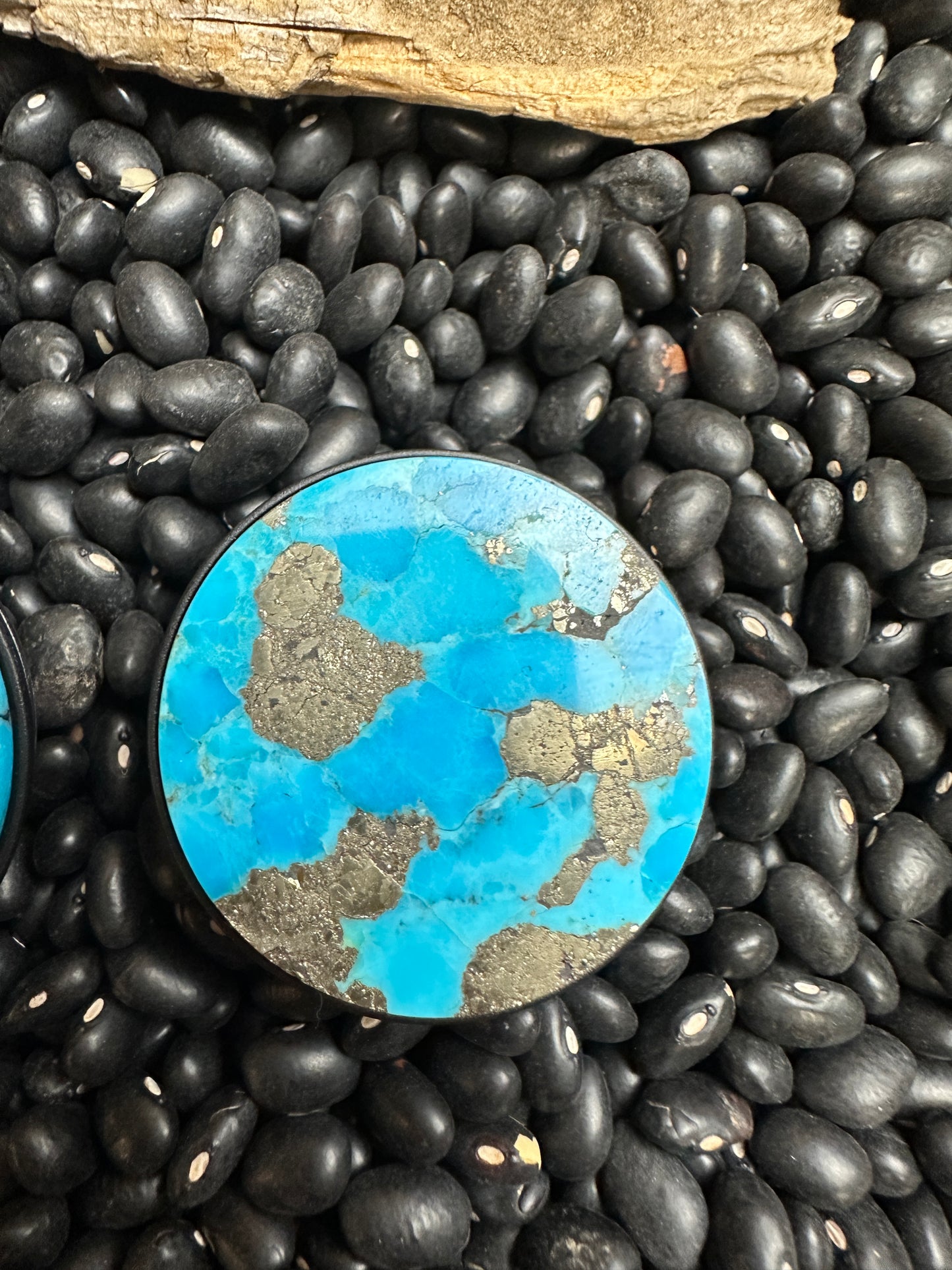 Turquoise Addict Phone Holder