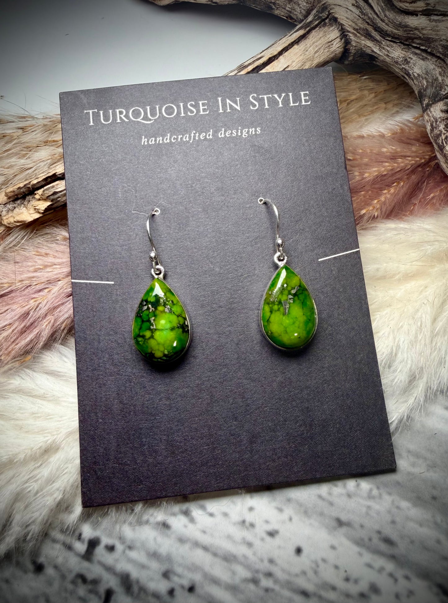 Verde Dangles