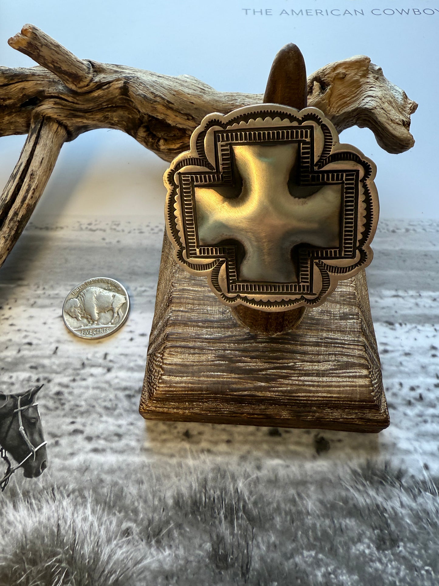 Leander Tahe Cross Ring- adjustable