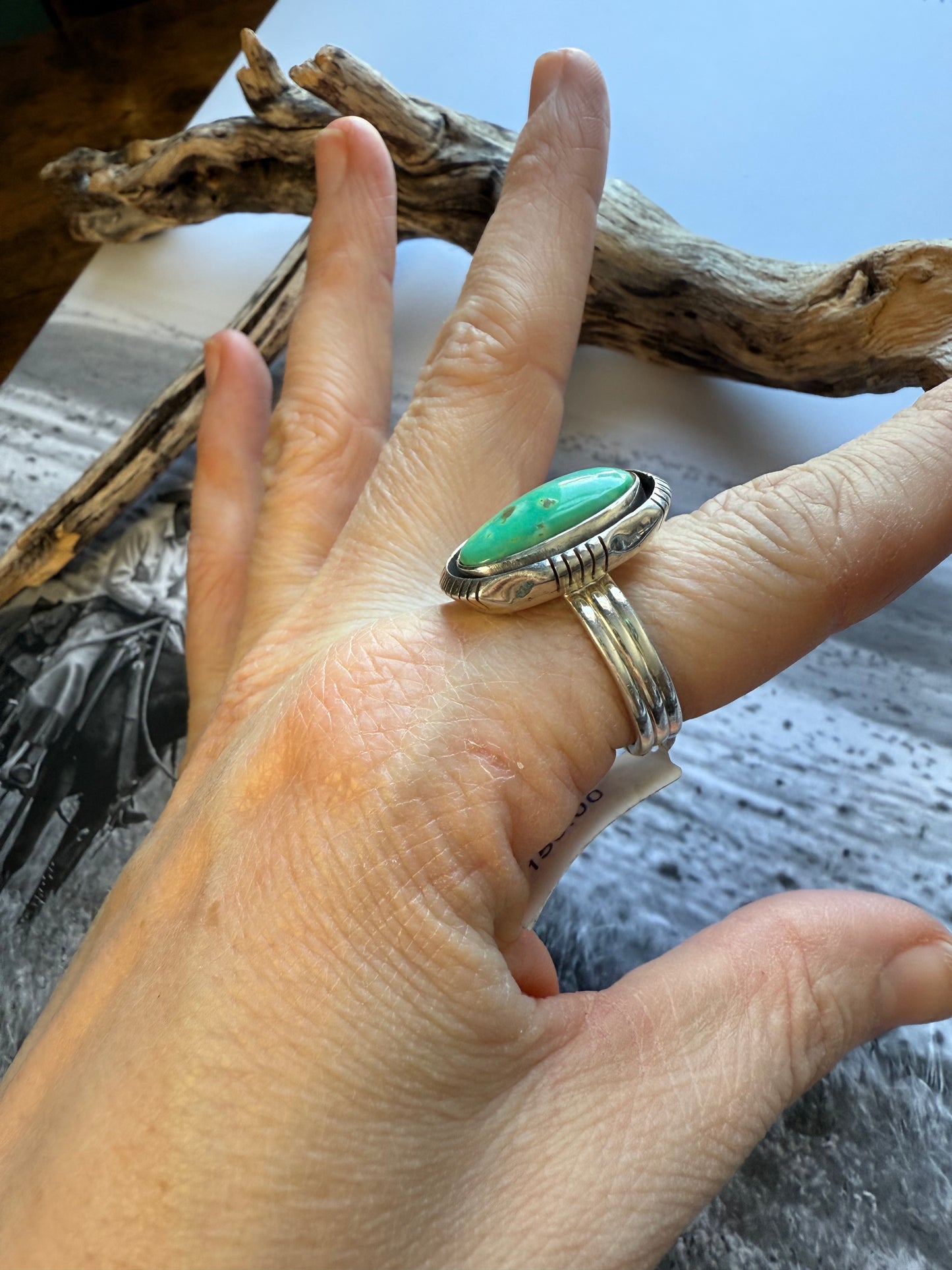 Royston Shadowbox Ring