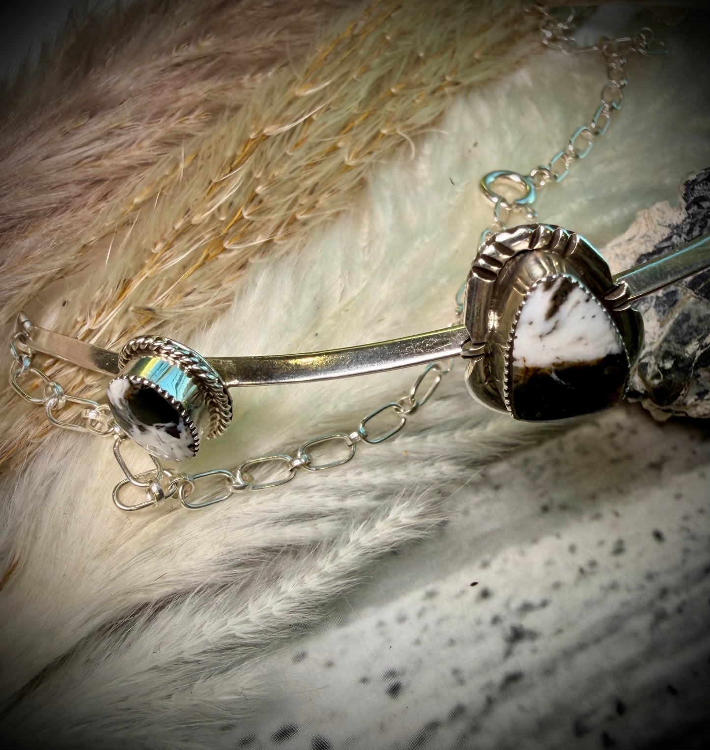White Buffalo 5-Stone Choker Necklace By David Lopez
