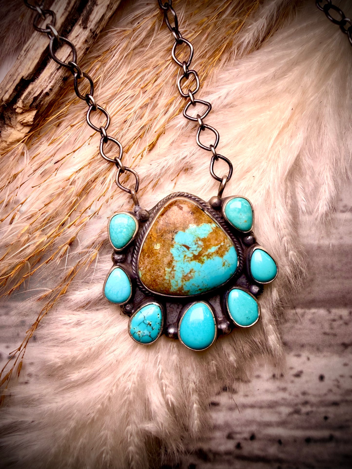 Mine 8 Cluster Pendant Necklace