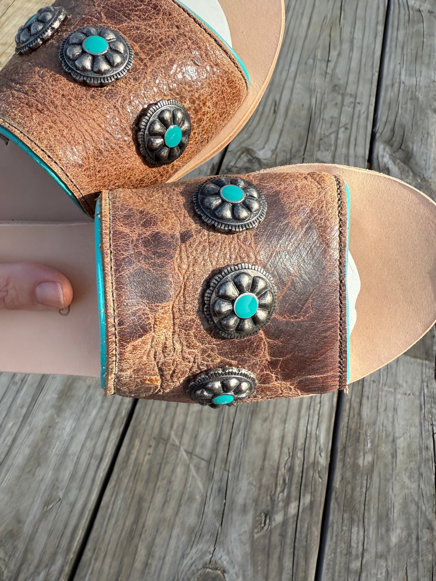 Turquoise Queen Slides