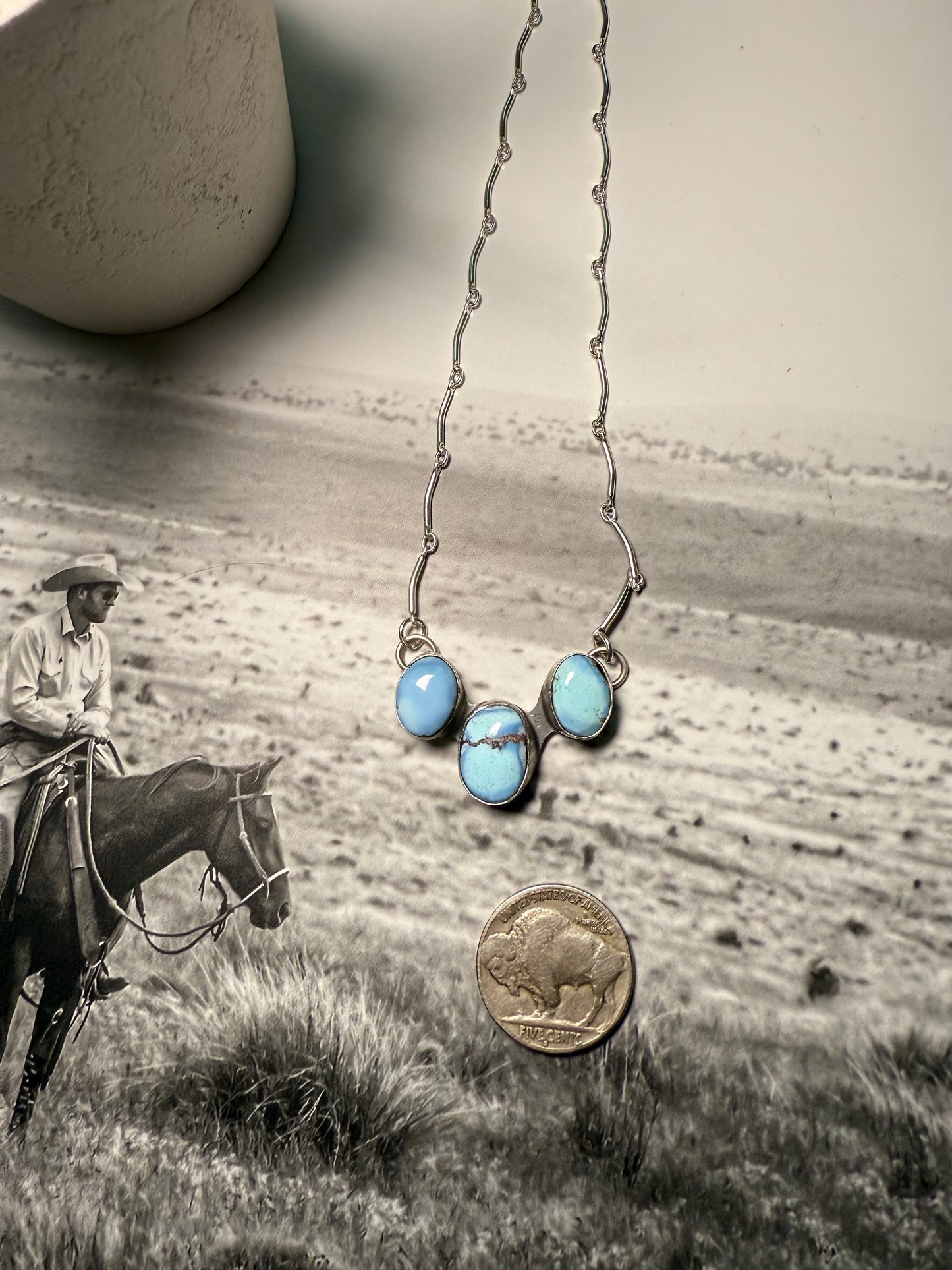 Oliva Necklace