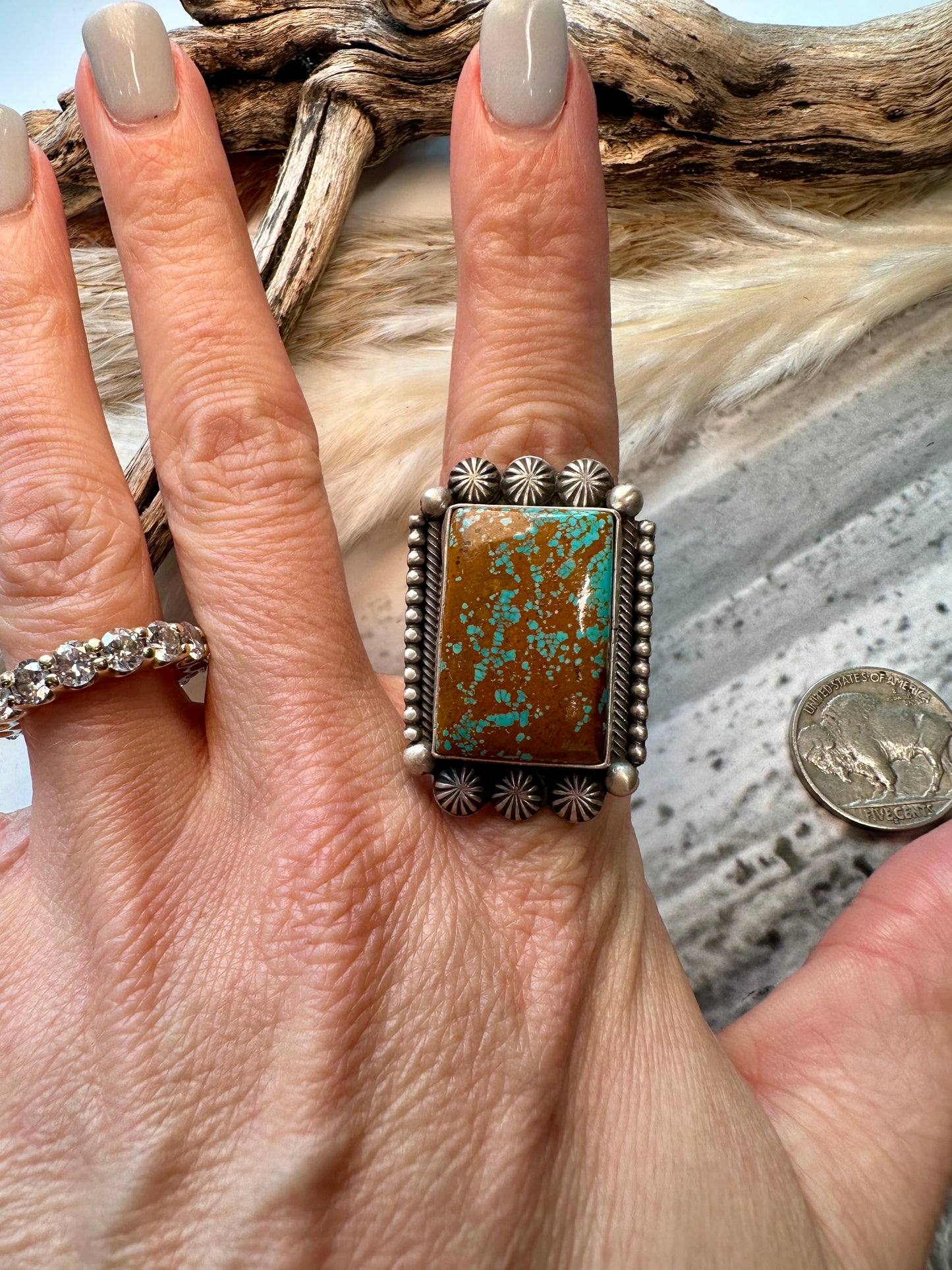 Mego Fave Square Ring