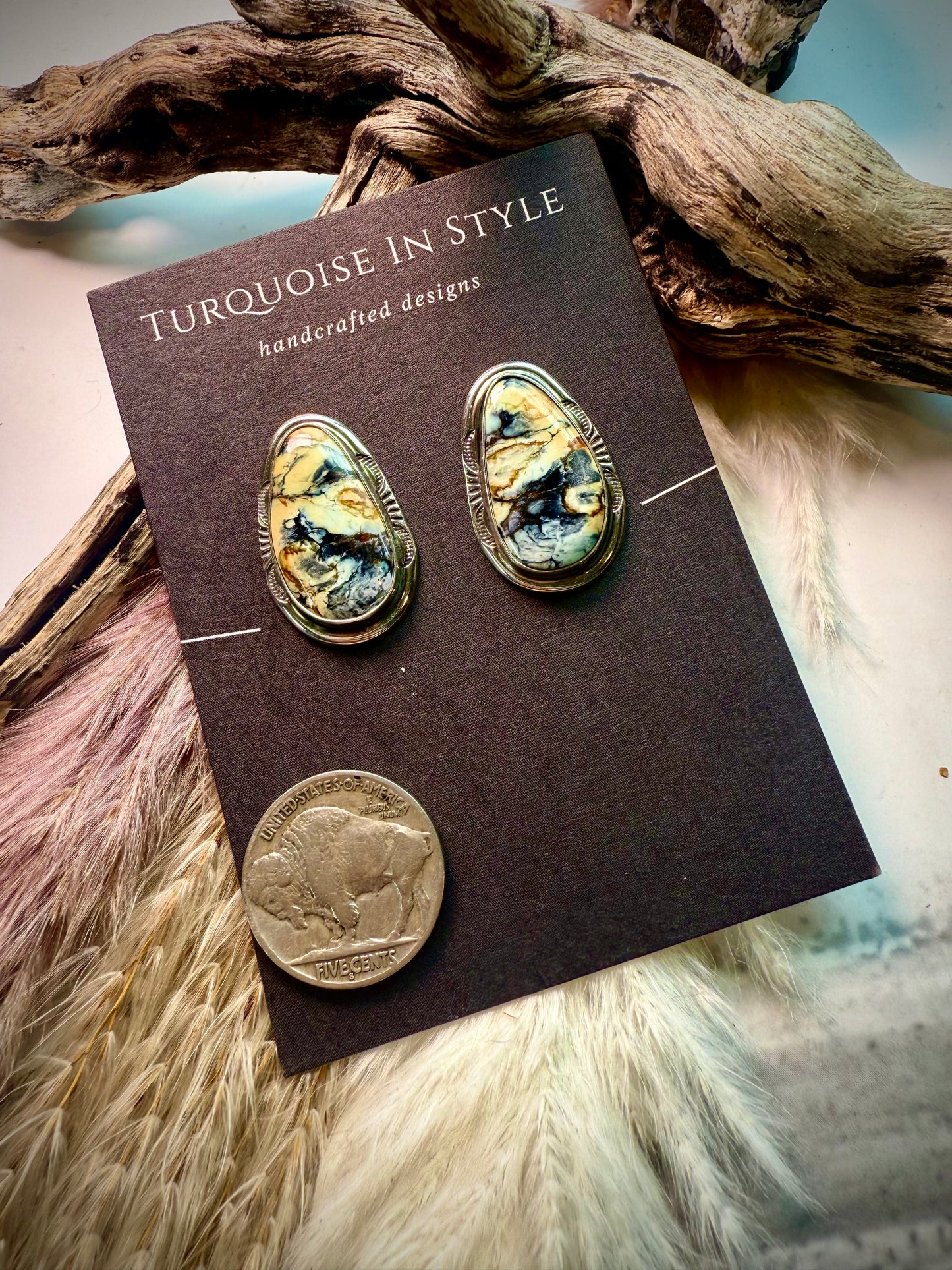 New Lander Lucky Studs
