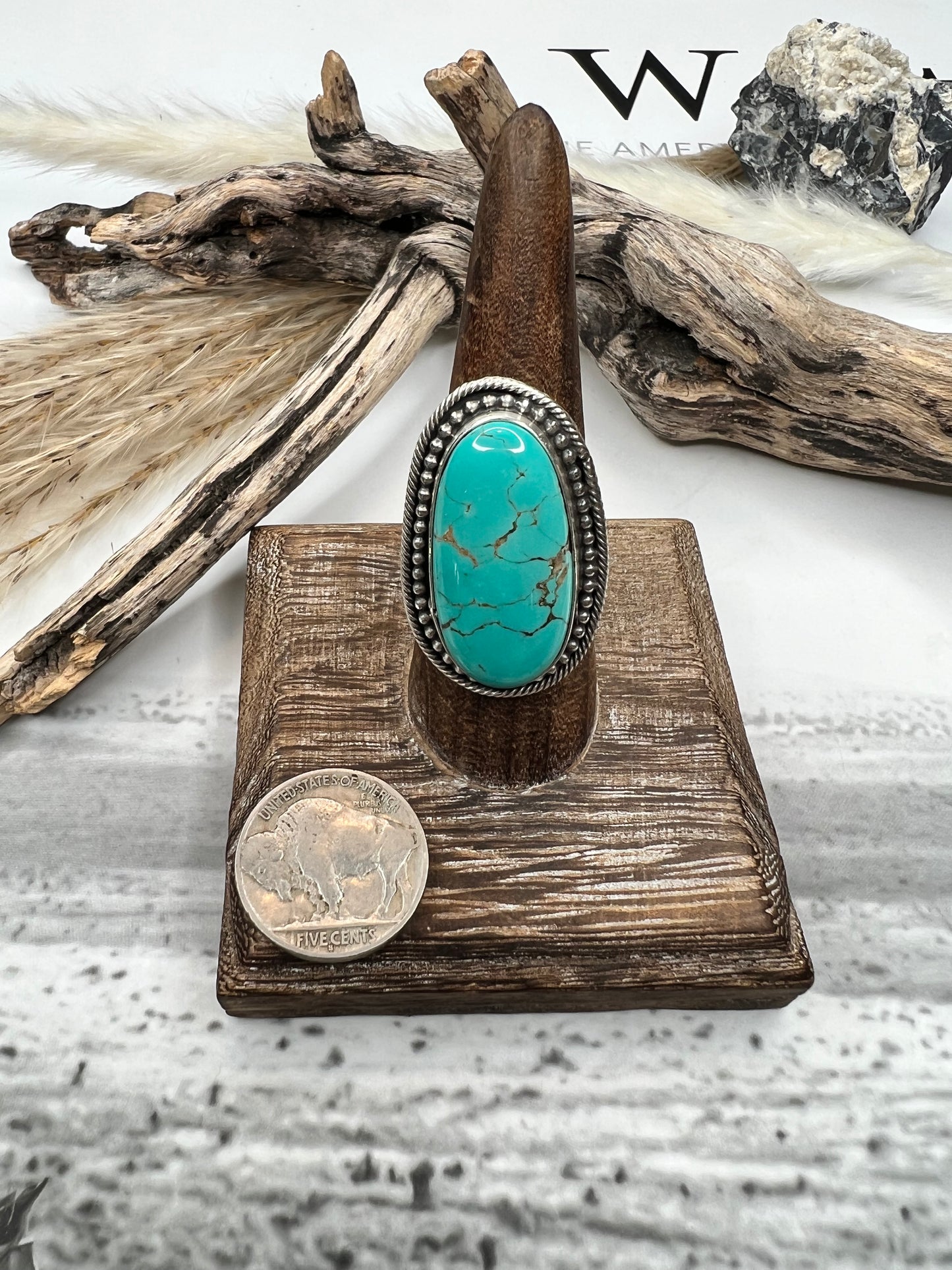 Dreamy Oval Kingman Turquoise Ring