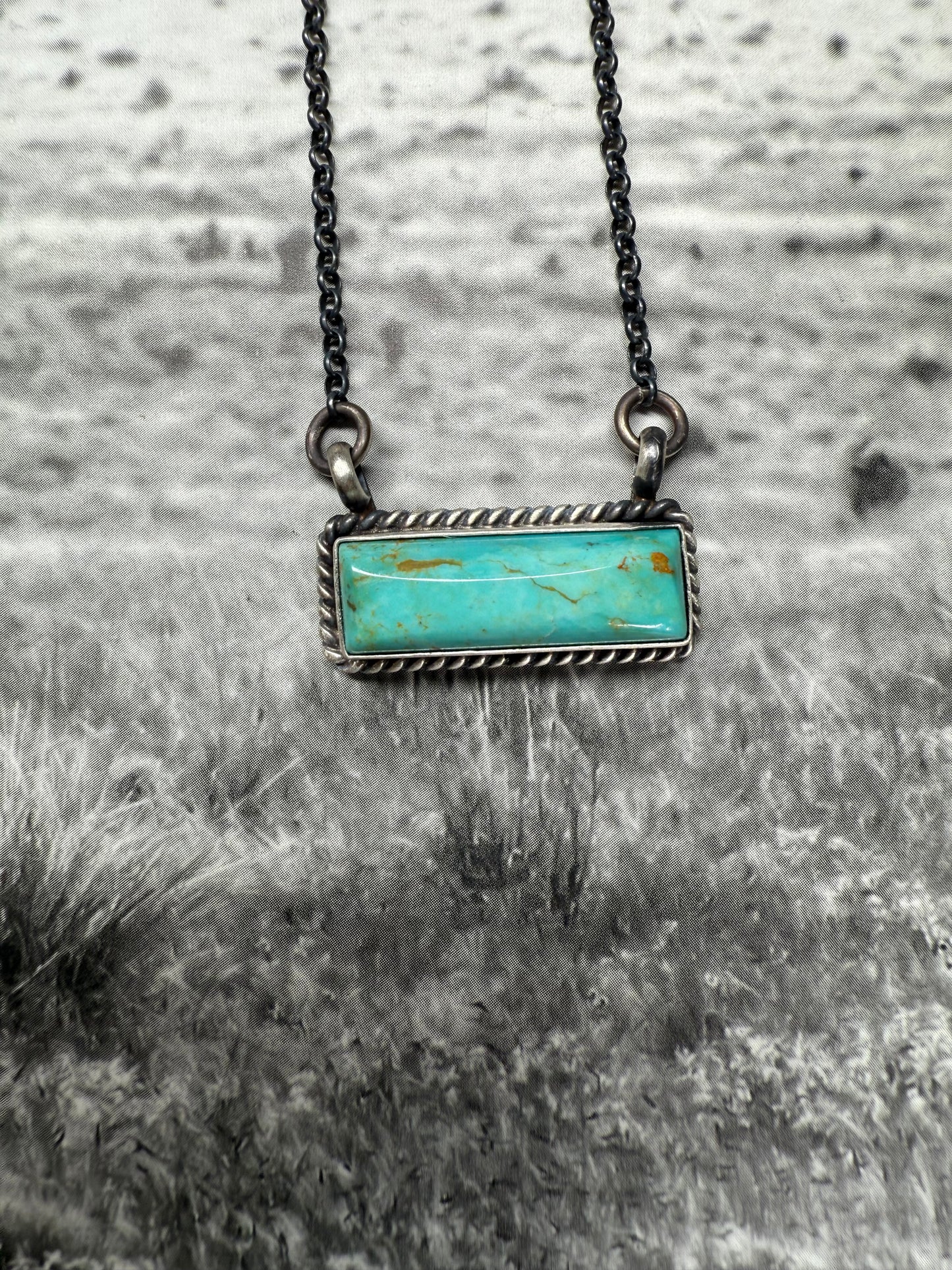 Johnny Dixon Kingman bar Necklace
