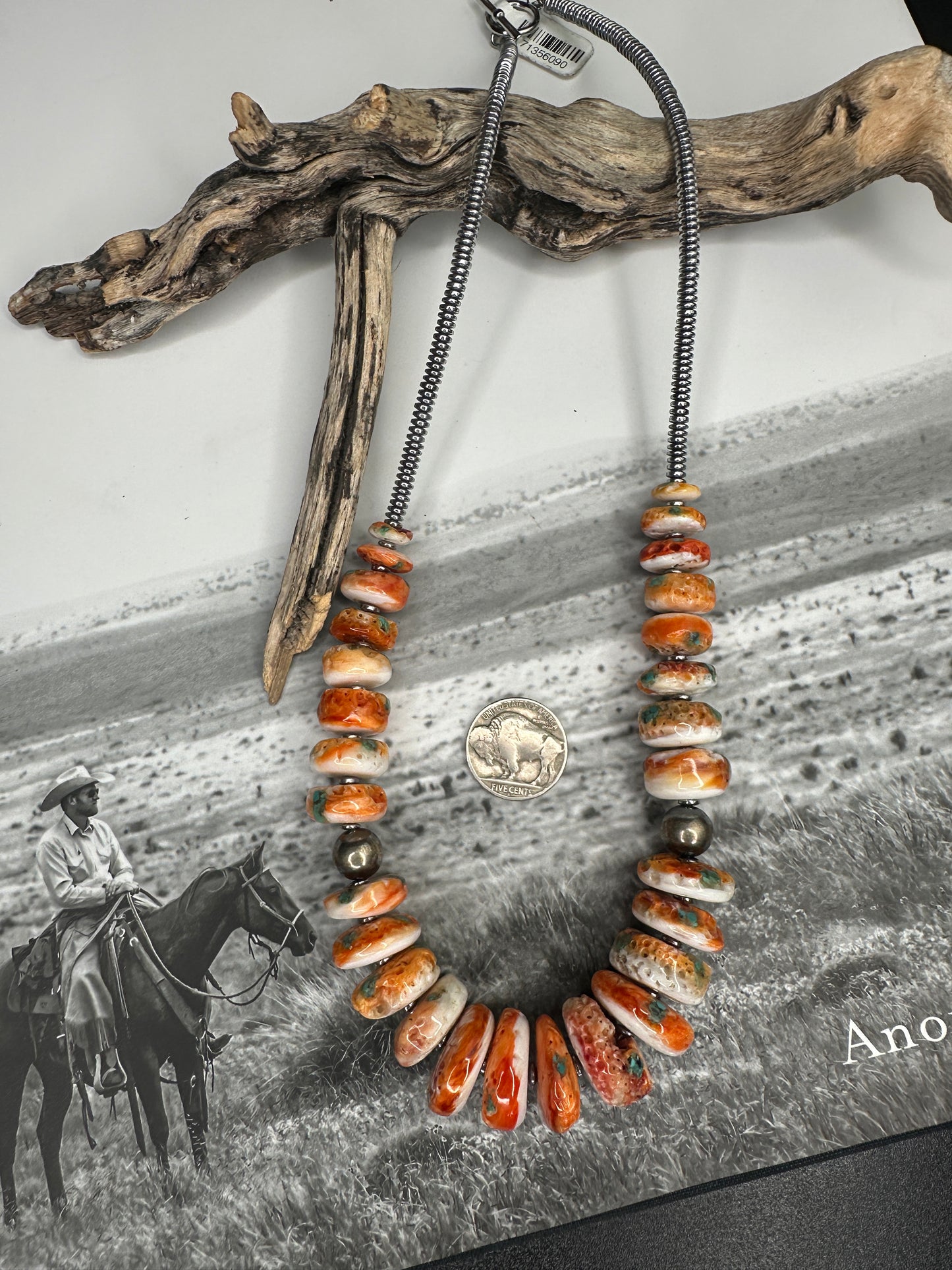 22" Graduated Spiny Necklace