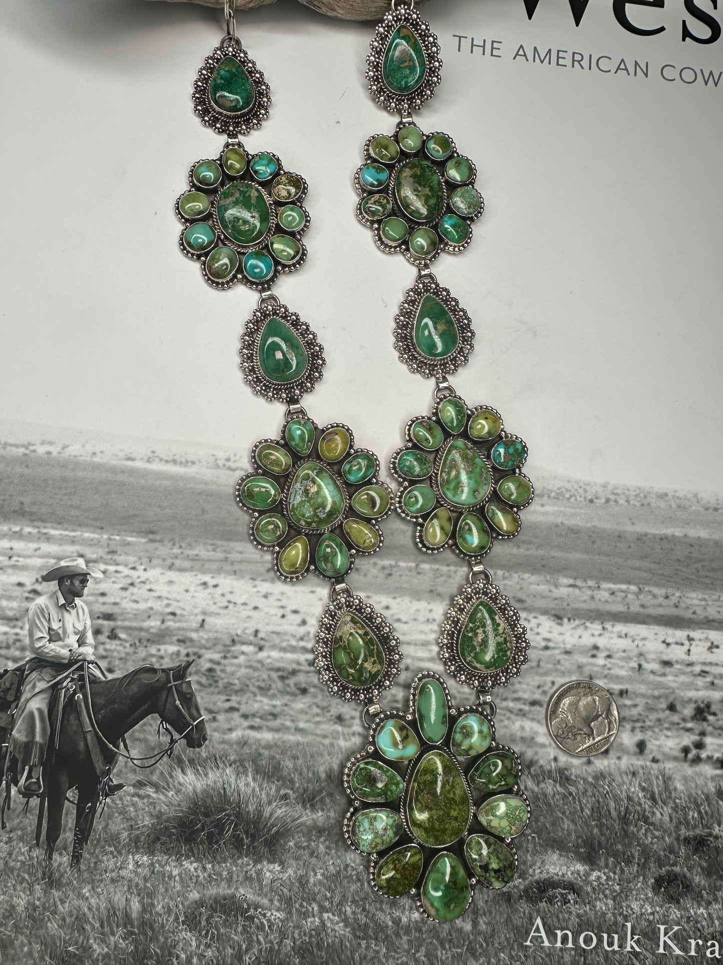 The Neyo Cluster Necklace