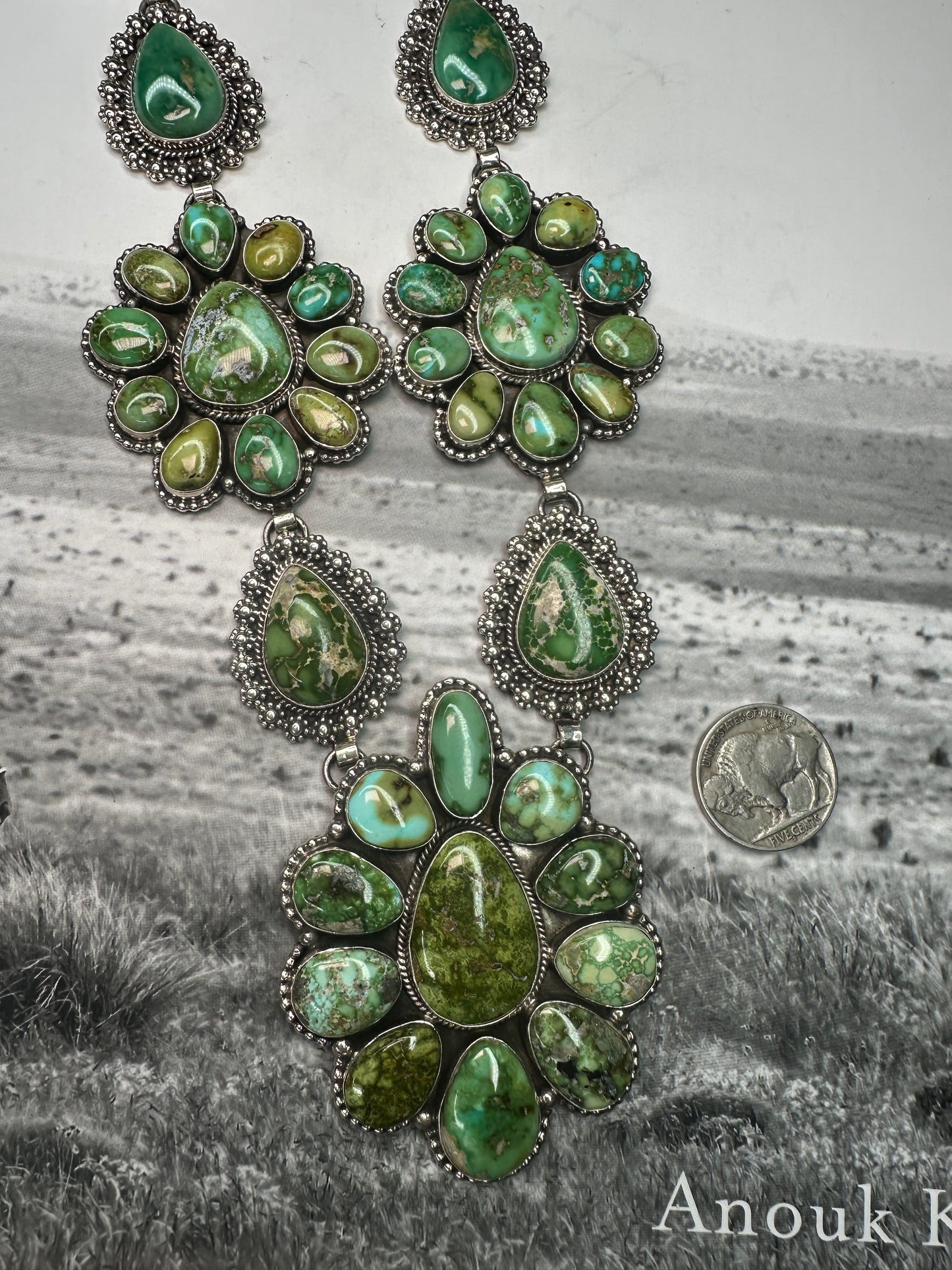 The Neyo Cluster Necklace