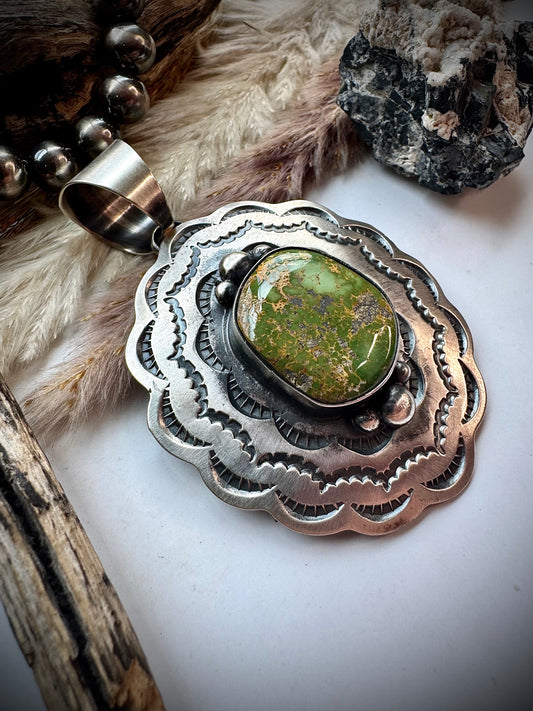 Chimney Butte Palomino Pendant