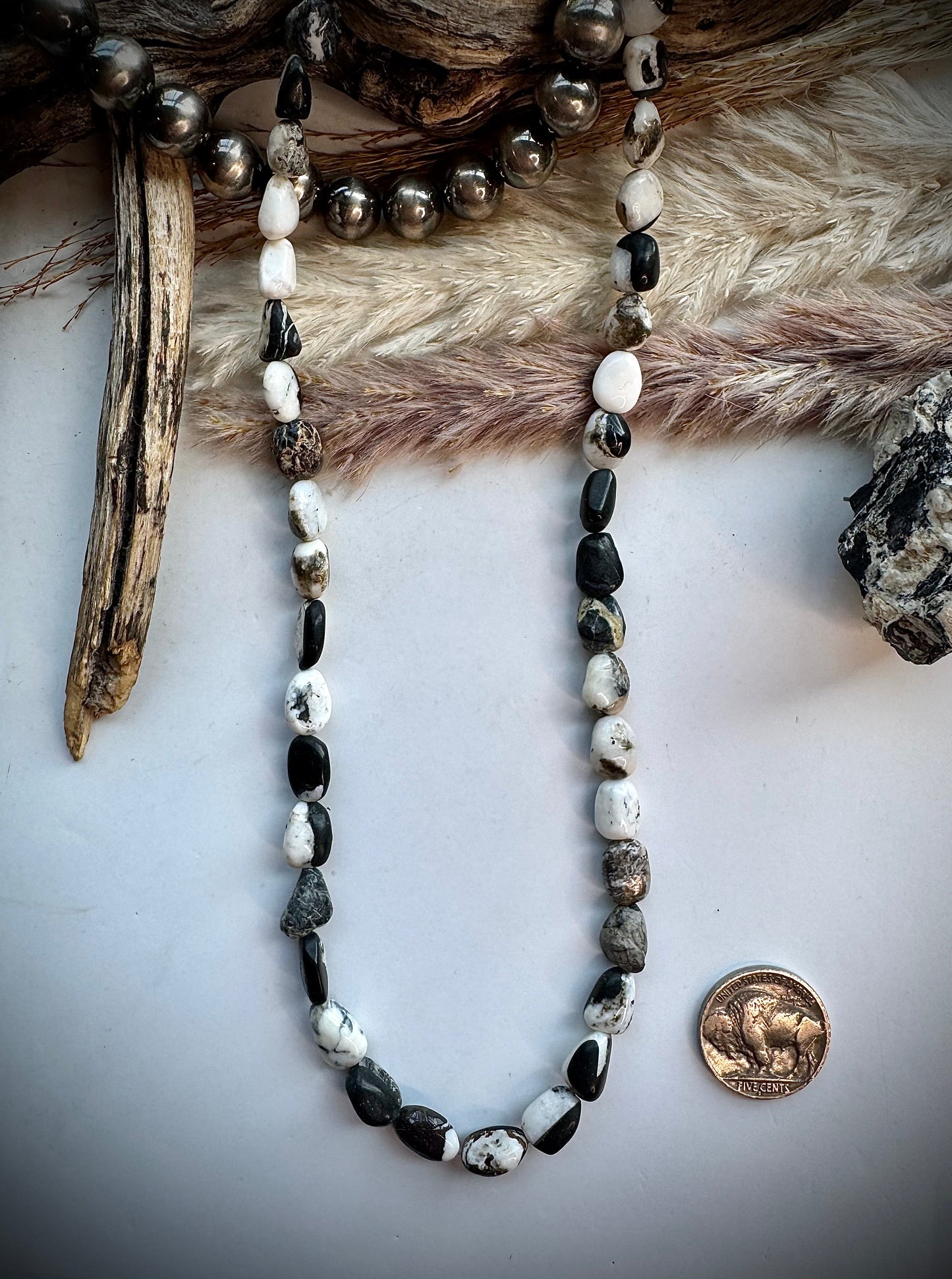 17 1/2" White Buffalo Beaded Necklace