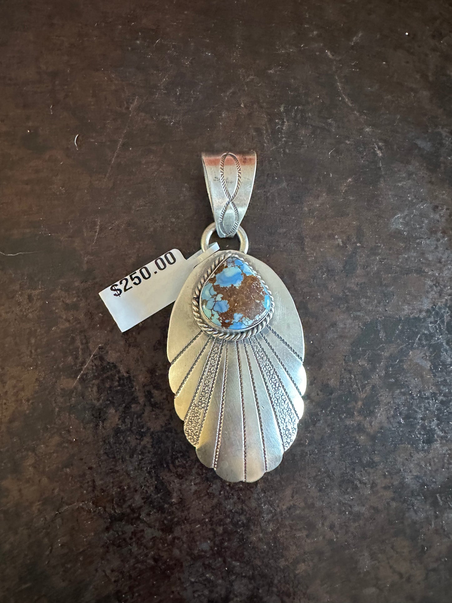 Windy Pendant