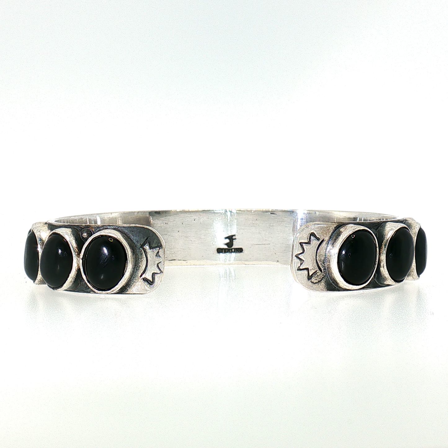 Federico Black Onyx Single Row Bracelet- Medium "North to South"