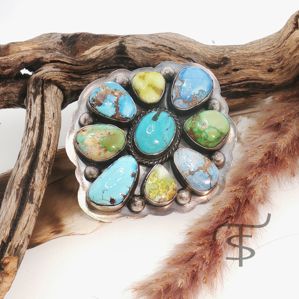 Large Mutli-Stone Cluster Ring