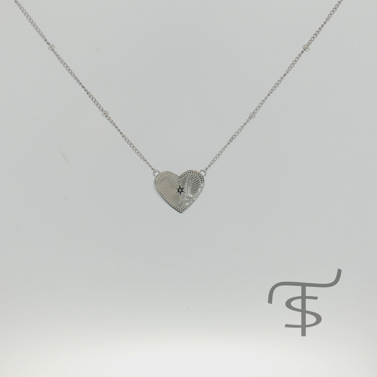 SpurWest Audrey Heart Necklace, Silver