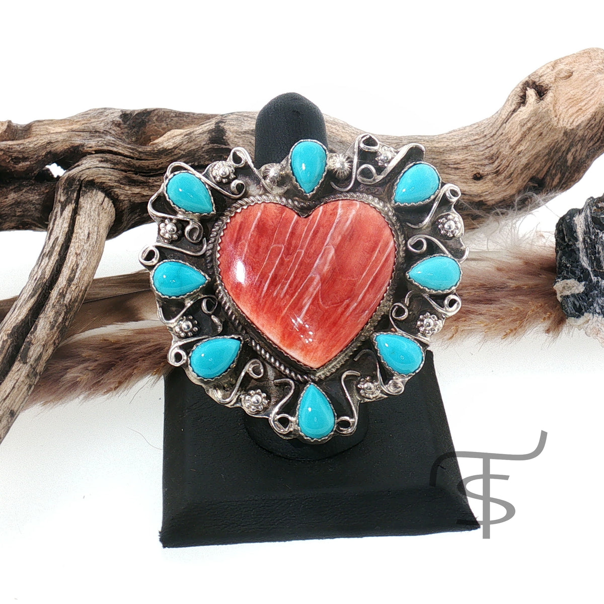 Red Spiny & Turqoise Heart Ring