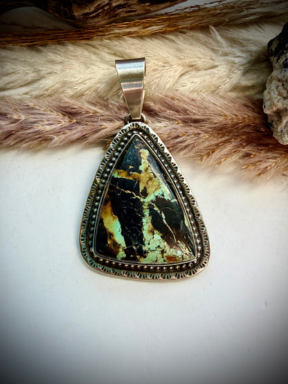 Mego's Vaulted Blackjack Pendant