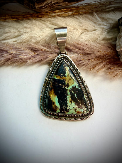 Mego's Vaulted Blackjack Pendant