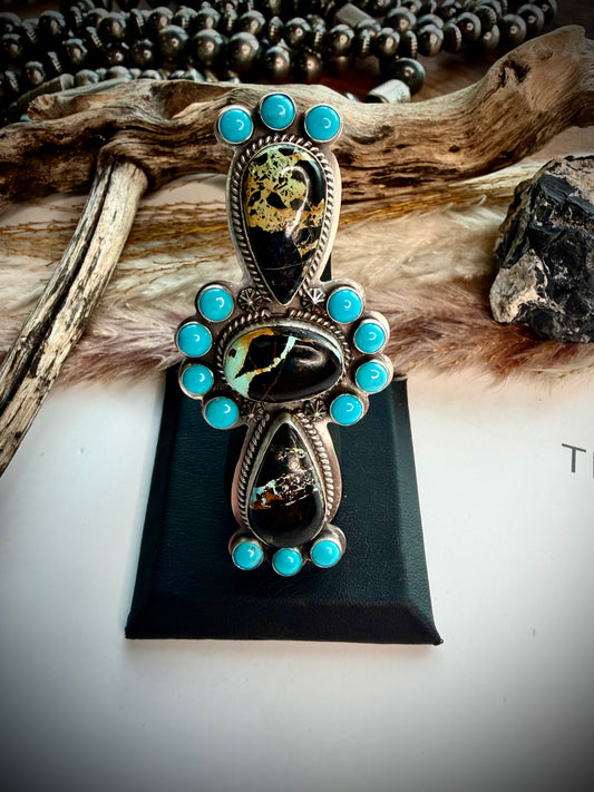 Blackjack & Sleeping Beauty Turquoise Crawler Ring- size 7 1/2