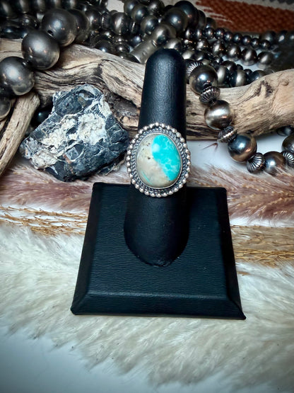 Royston Ribbon Ring Size 8