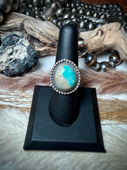 Royston Ribbon Ring Size 8