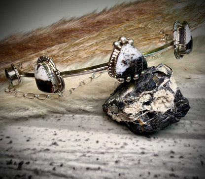 White Buffalo 5-Stone Choker Necklace By David Lopez