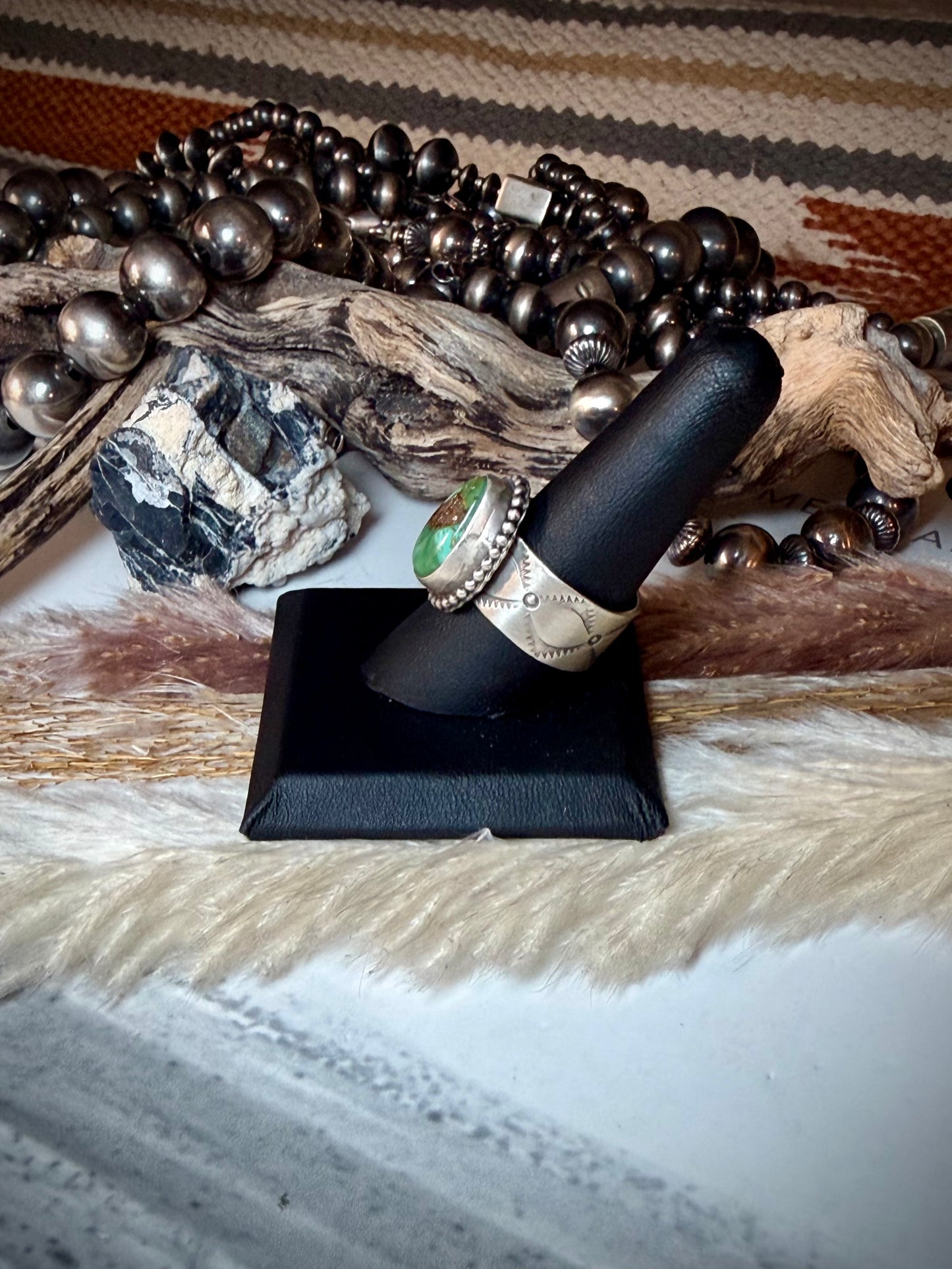 The Connor Ring Size 9