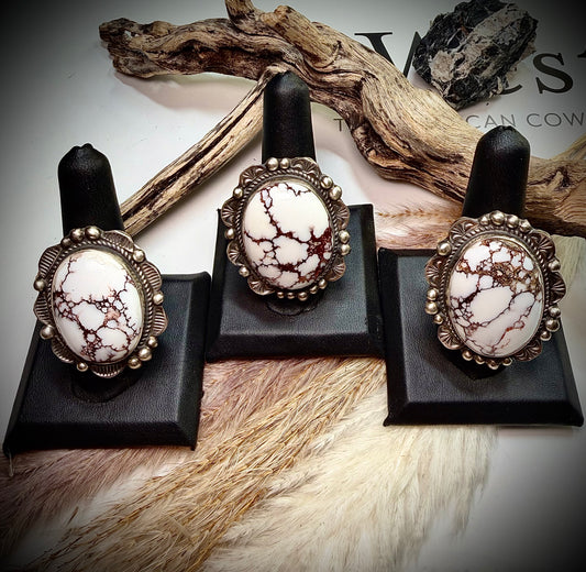 Donovan Nez Large Wild Horse ADJ Ring