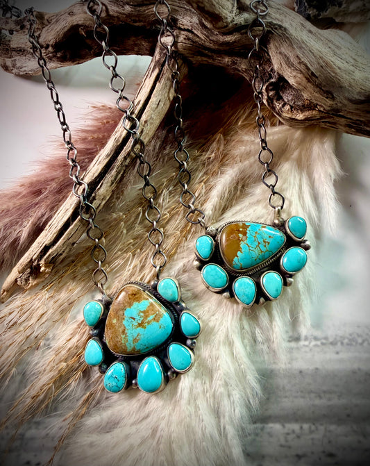 Mine 8 Cluster Pendant Necklace