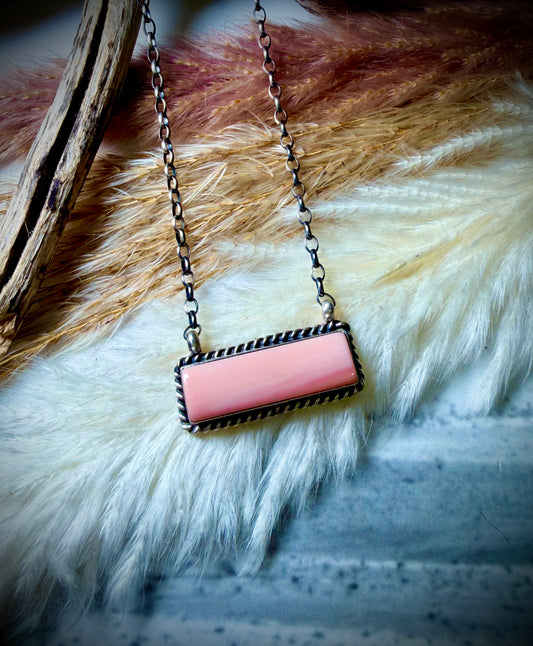 Johnny Dixon Pink Conch Bar Necklace