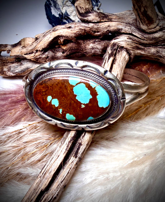 Stunning Mine 8 Cuff