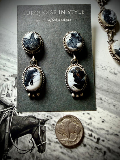 White Buffalo Lariat with Matching Earrings Set