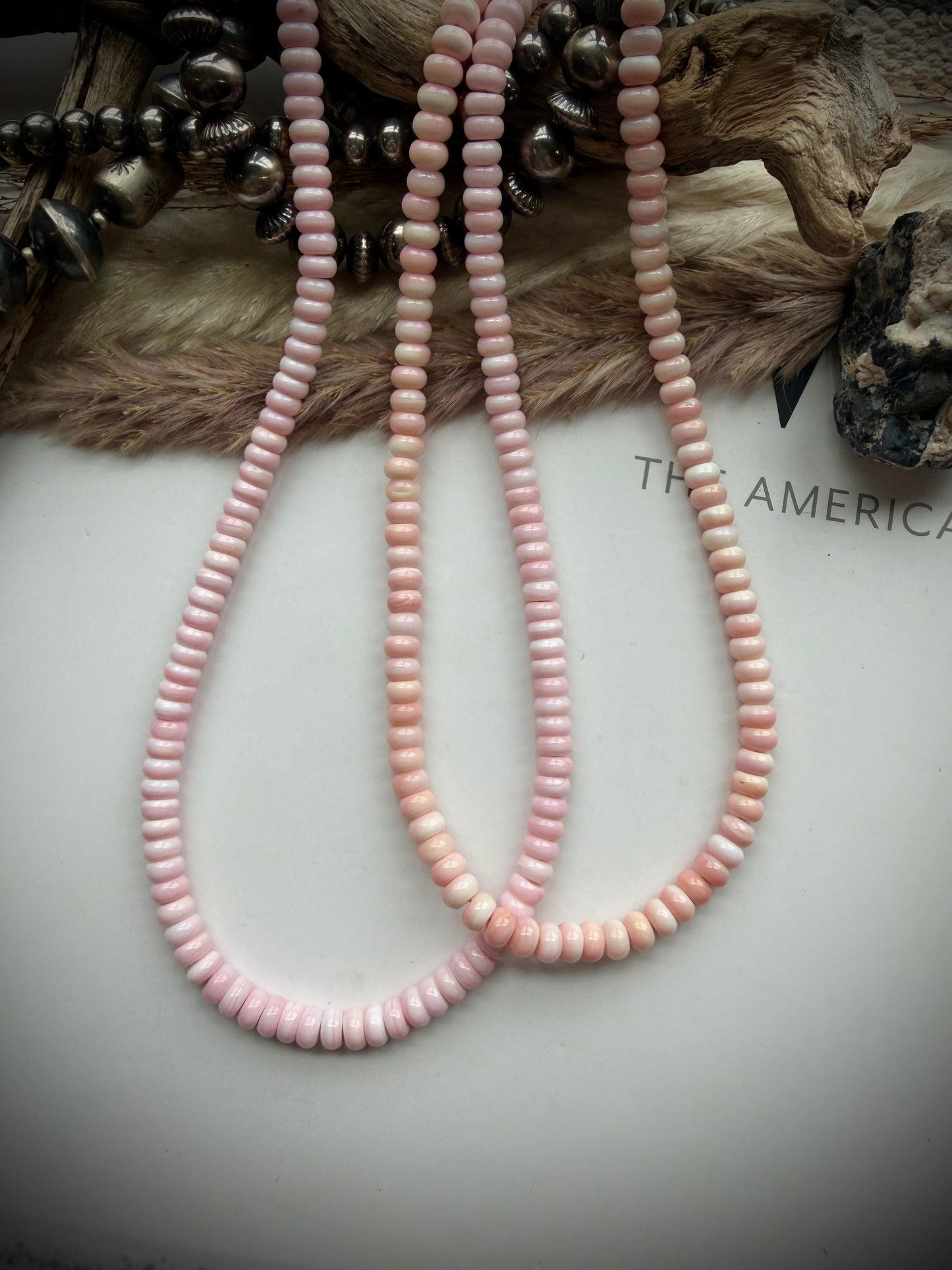 Pink Conch Beaded 17" Necklace