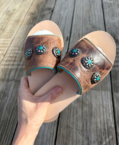 Turquoise Queen Slides