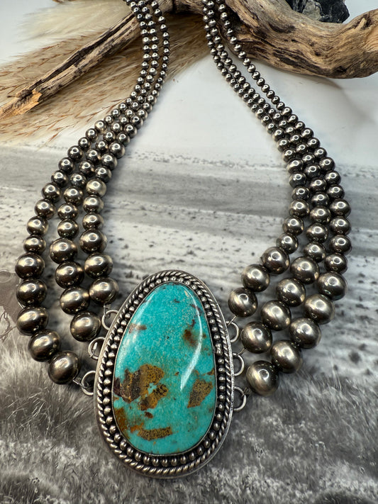 Bold Punchy Princess Necklace