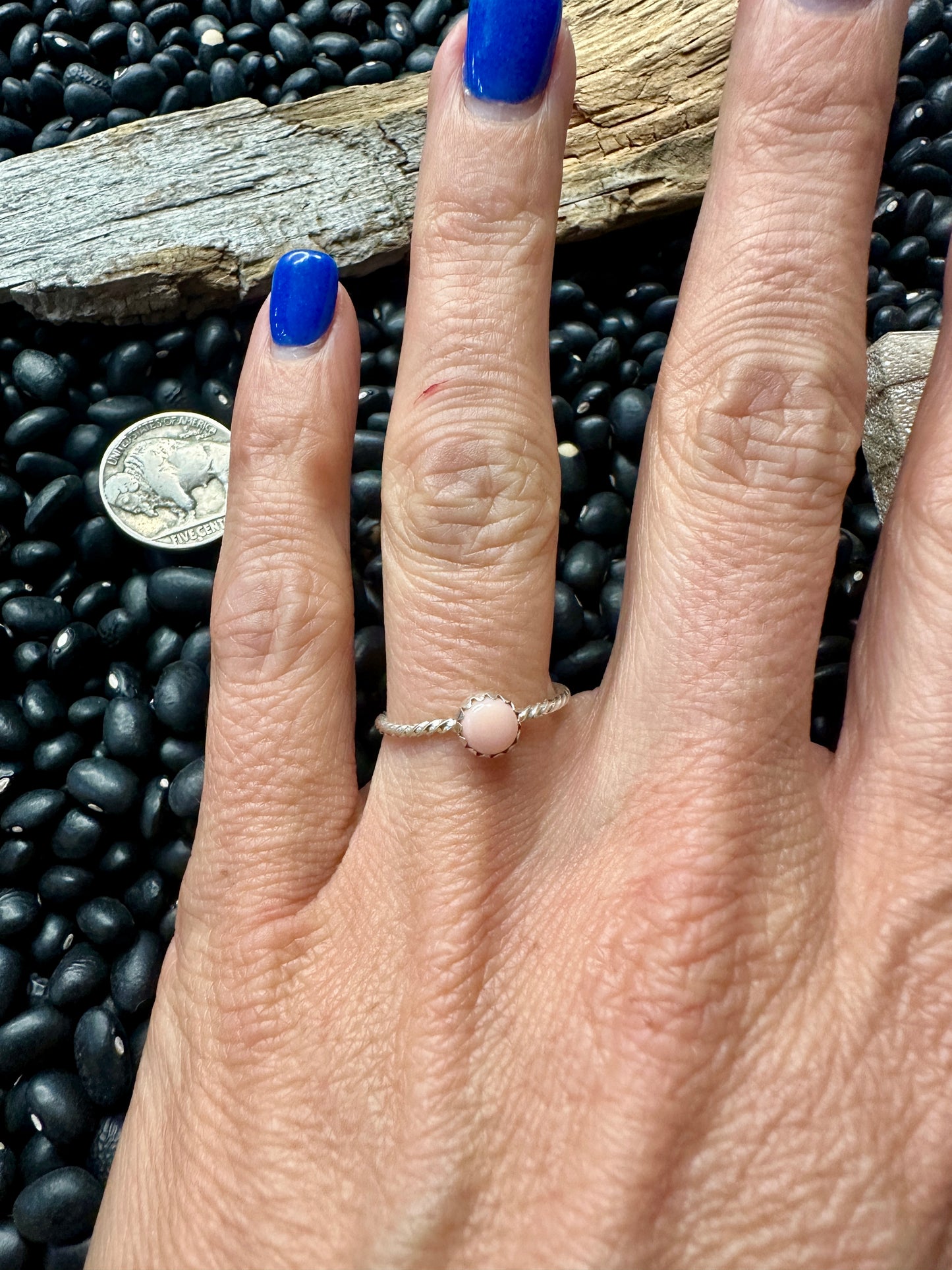 Single Stone Pink Conch Ring