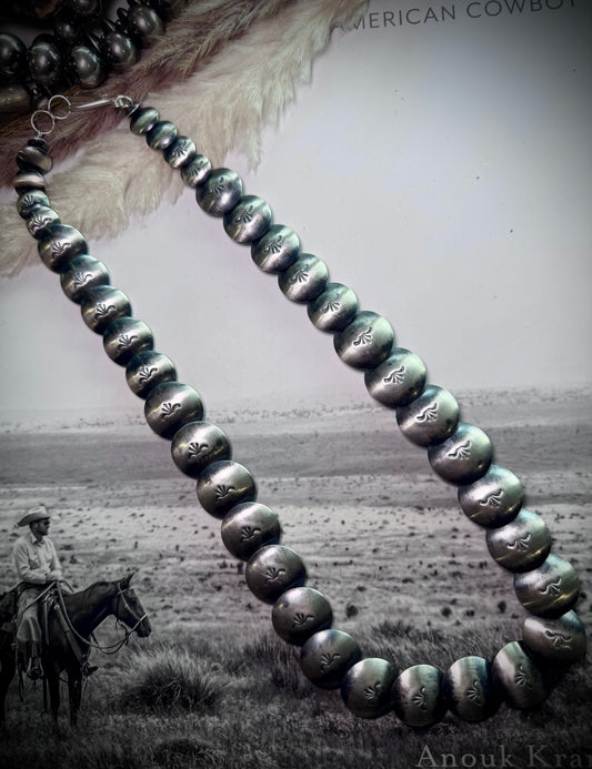 24" Marietta Kellywood Graduated Pillow Bead Necklace