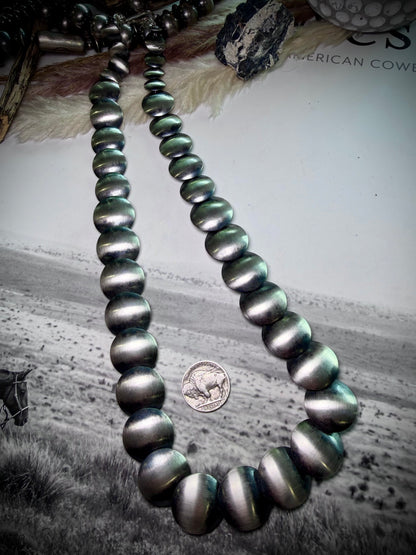 24" Marietta Kellywood Graduated Pillow Bead Necklace