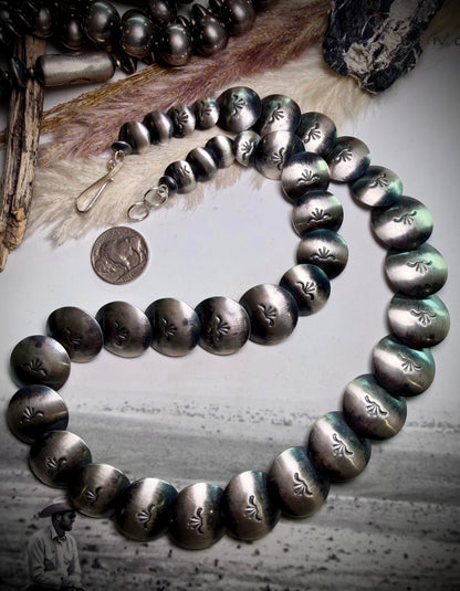 24" Marietta Kellywood Graduated Pillow Bead Necklace