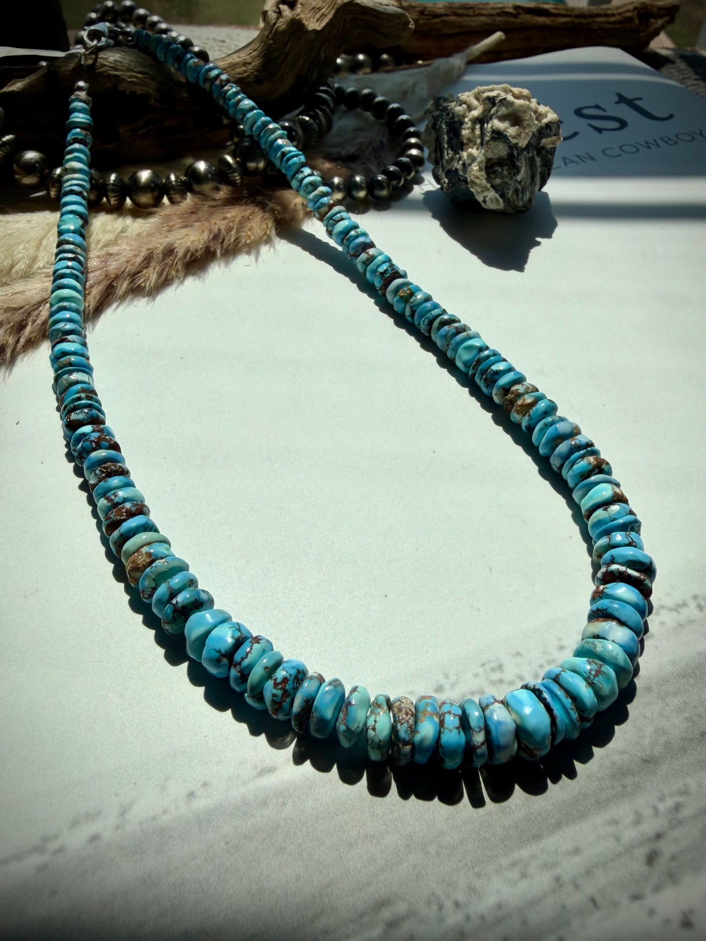 18" AMAZING Golden Hills Graduated Necklace
