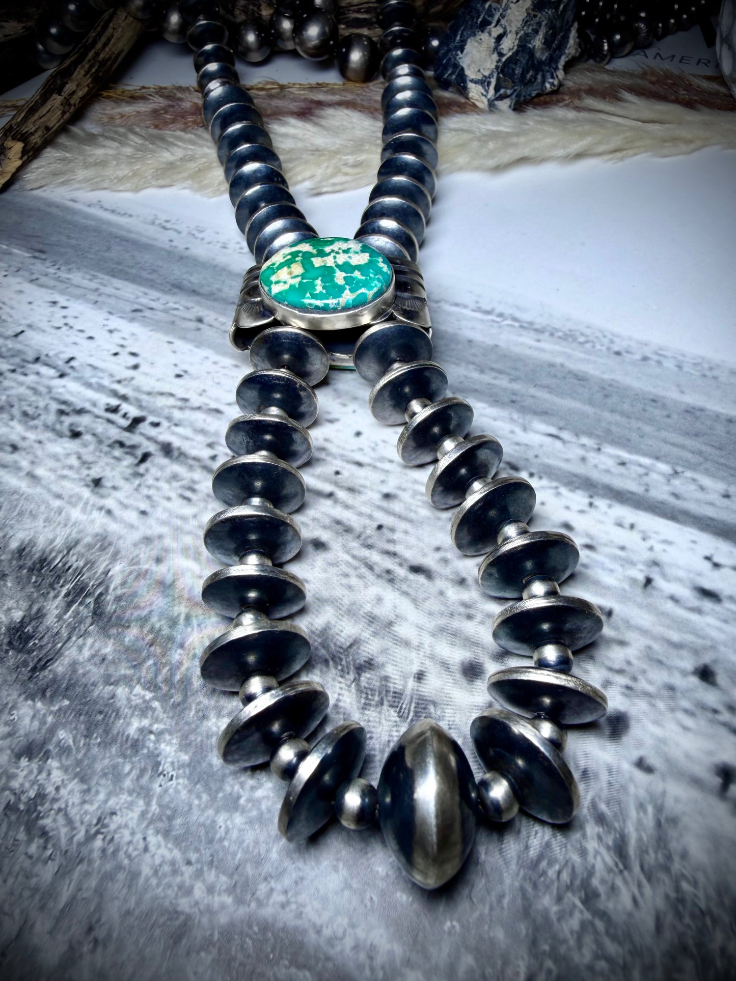 Flip Side Graduated Saucer "Jacla" Style Necklace