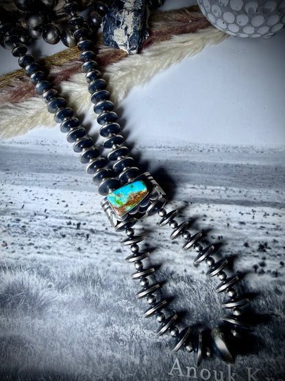Flip Side Graduated Saucer "Jacla" Style Necklace