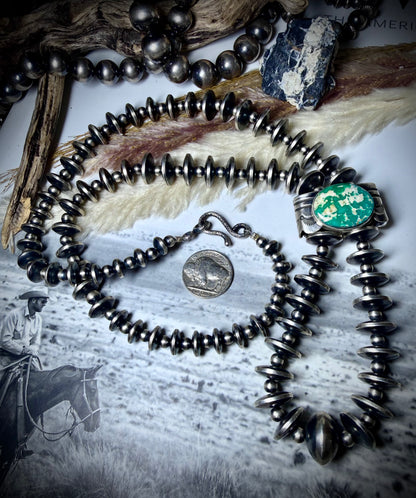 Flip Side Graduated Saucer "Jacla" Style Necklace