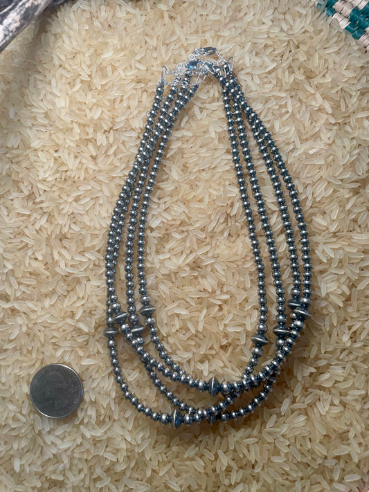 Simple Varied Navajo Pearl