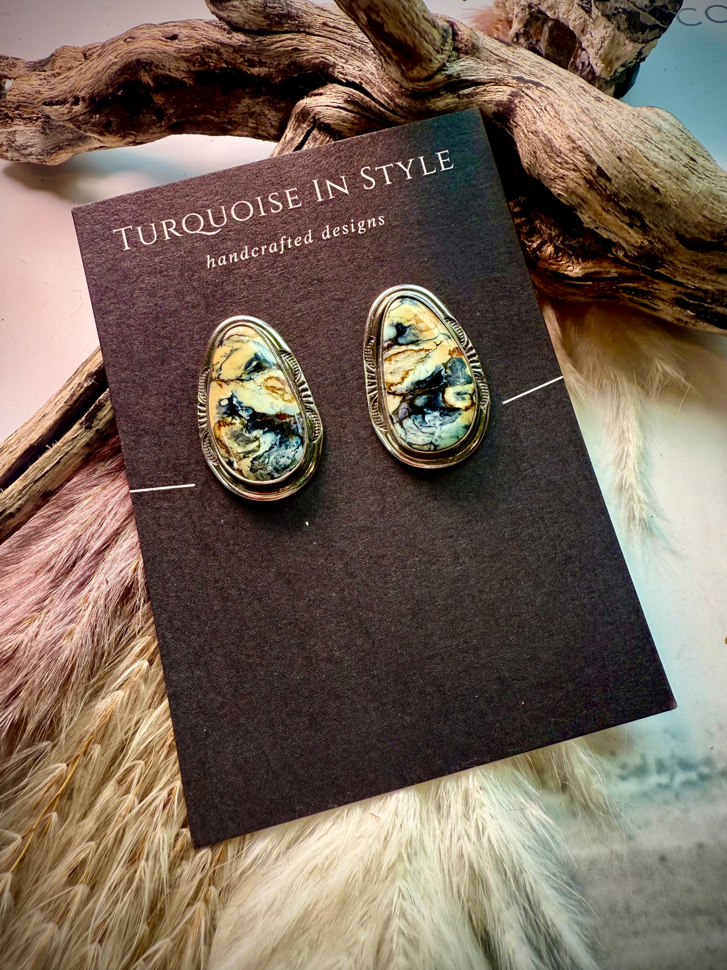 New Lander Lucky Studs