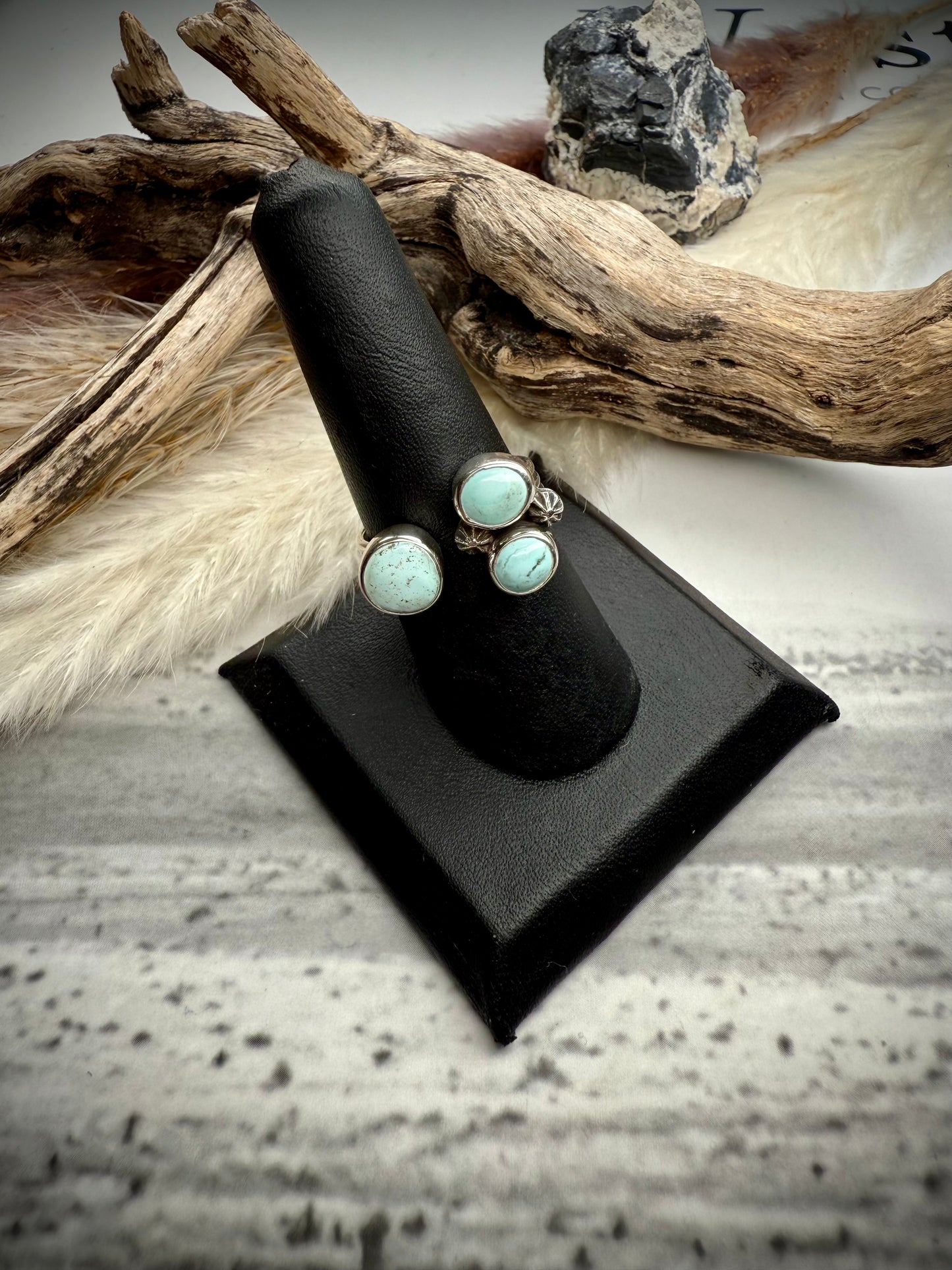 Three Stone Dry Creek Ring