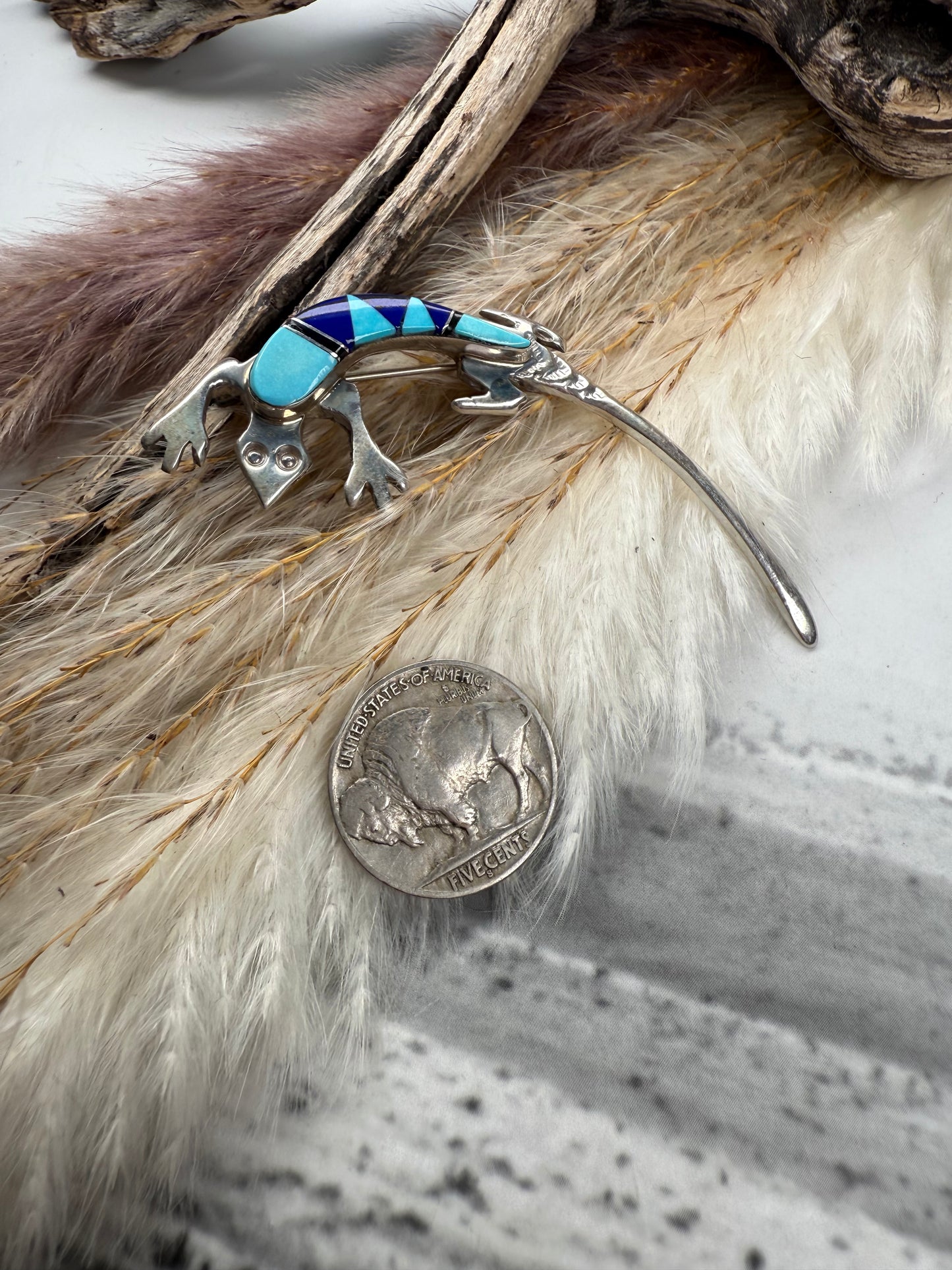 Inlay Turquoise Lizard Pin