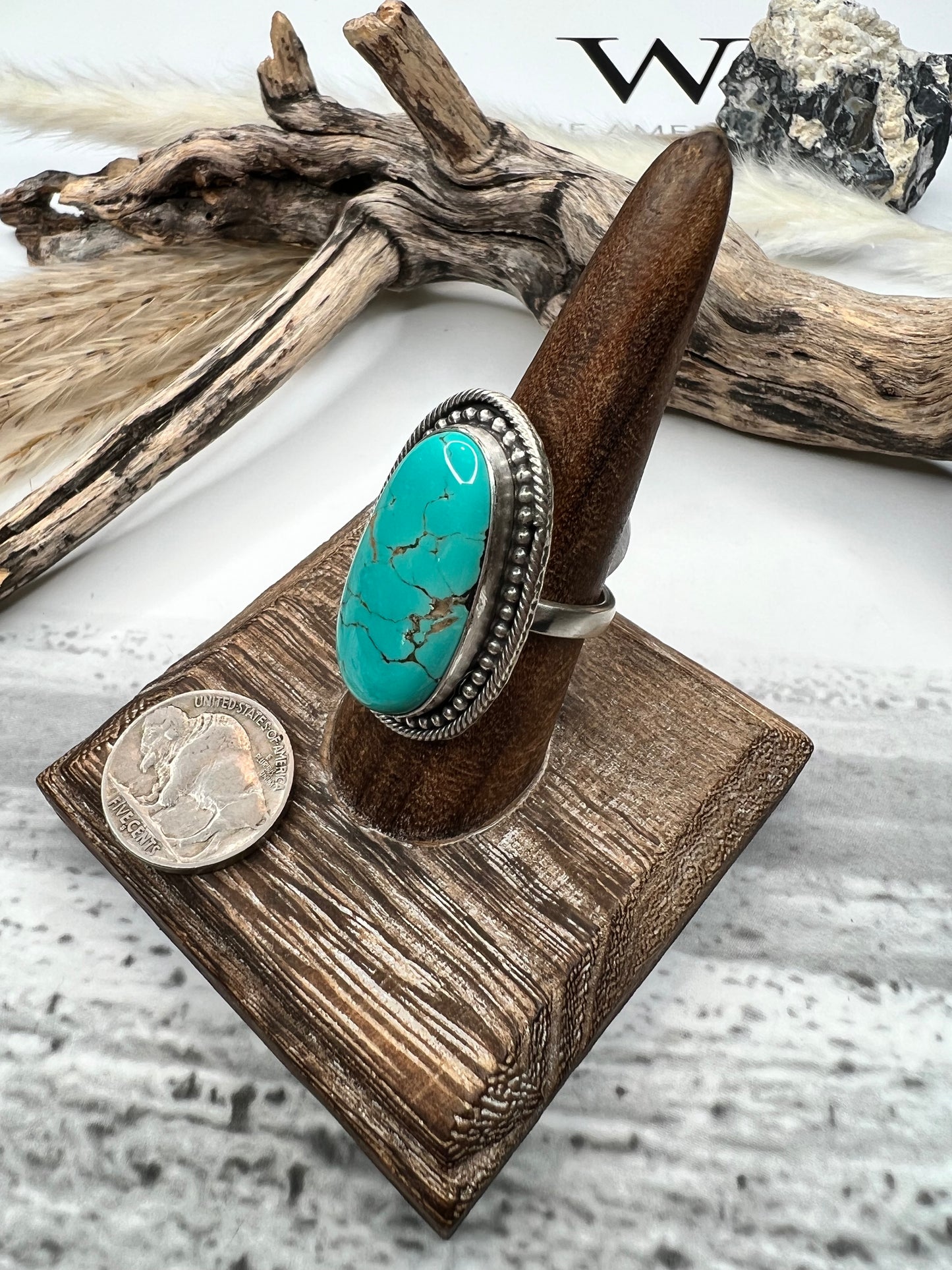 Dreamy Oval Kingman Turquoise Ring